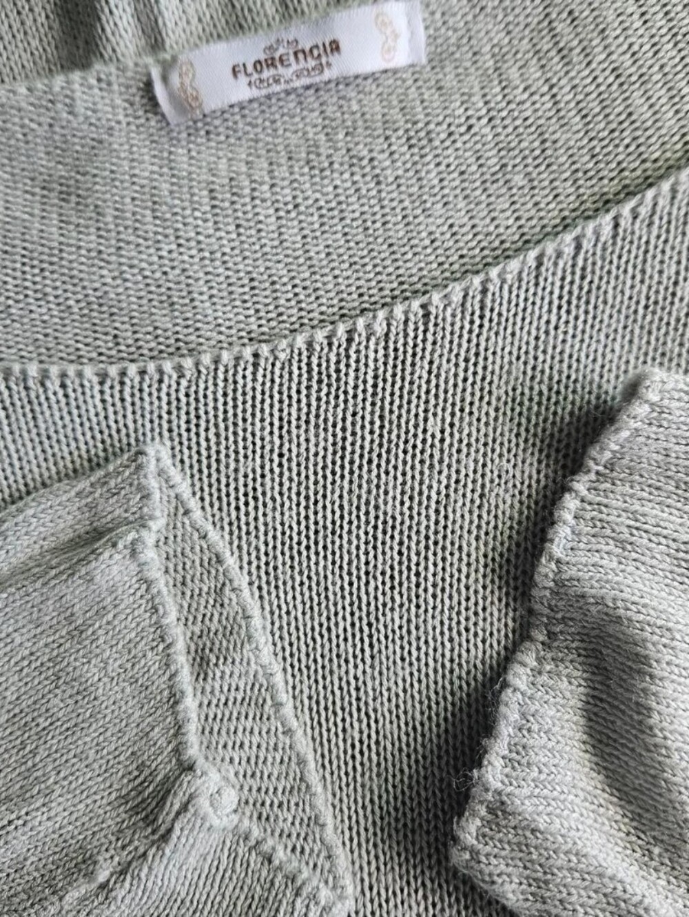 Florencia Italy 100% Viscose Sage Green Knit Sweater Top Coastal M